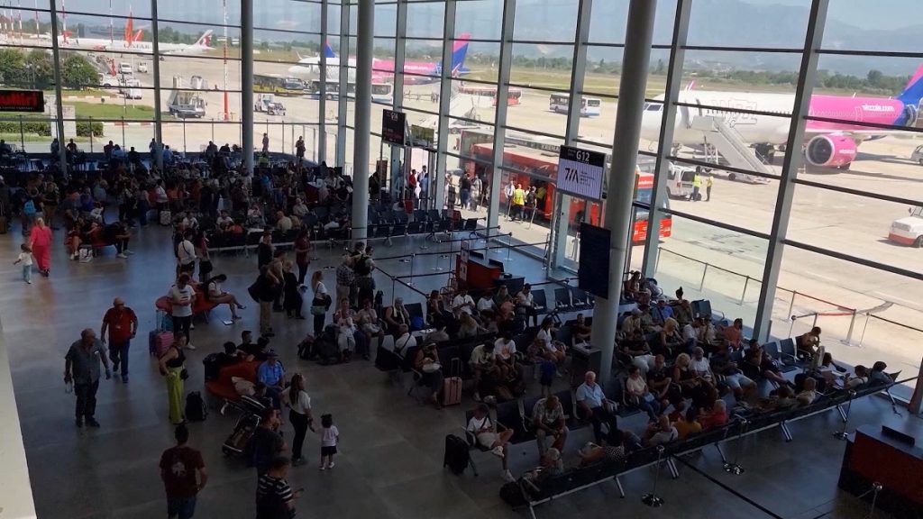 Ngadalësohet turizmi, të huajt u rritën vetëm me 7.4 për qind në shkurt